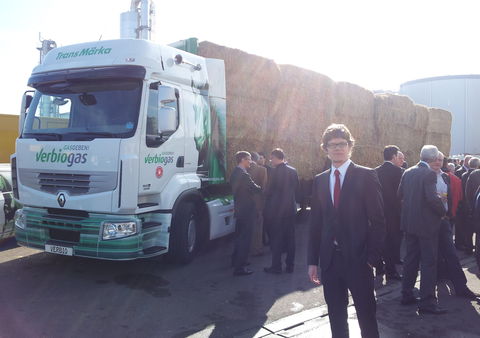 Philipp vorm verbiogas-LKW