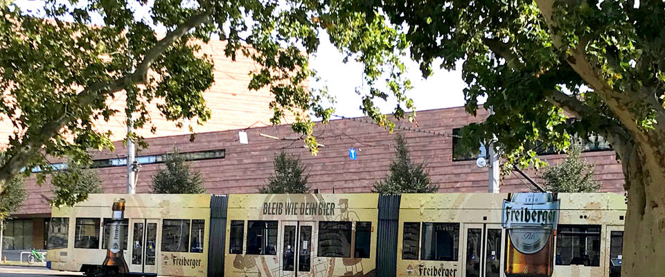 Freiberger Pils Straßenbahn in Leipzig unterwegs